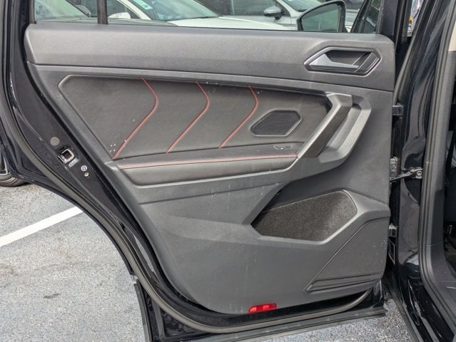 Thumbnail: 2024 Volkswagen Tiguan - 19