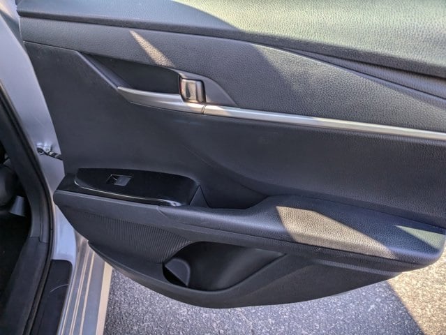 Thumbnail: 2025 Toyota Camry - 31