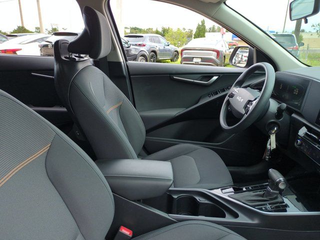 Thumbnail: 2025 Kia Niro - 30