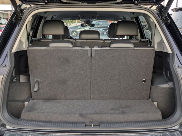 Thumbnail: 2024 Volkswagen Tiguan - 23