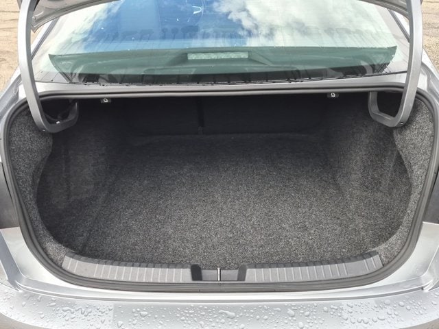 2025 Volkswagen Jetta SE - Photo 28
