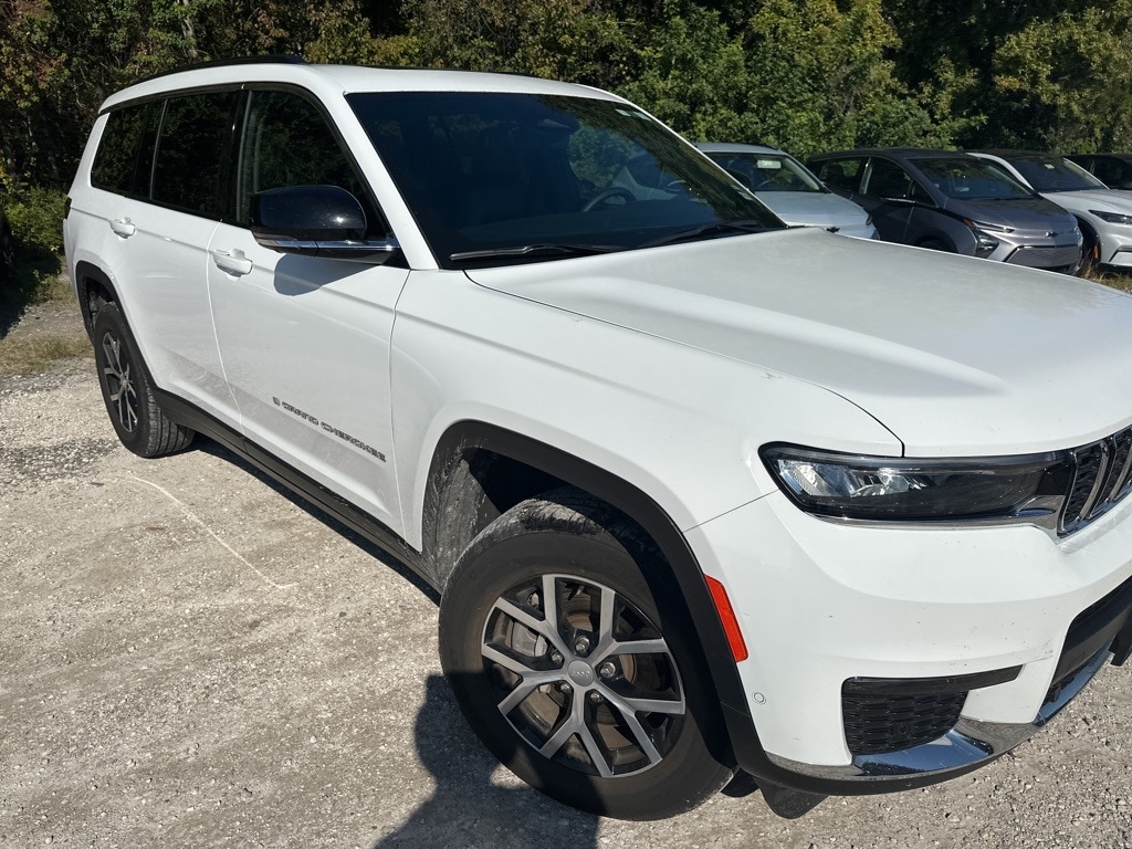 Thumbnail: 2024 Jeep Grand Cherokee L - 2