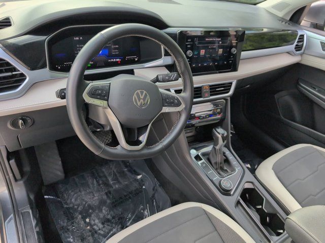 Thumbnail: 2025 Volkswagen Taos - 15