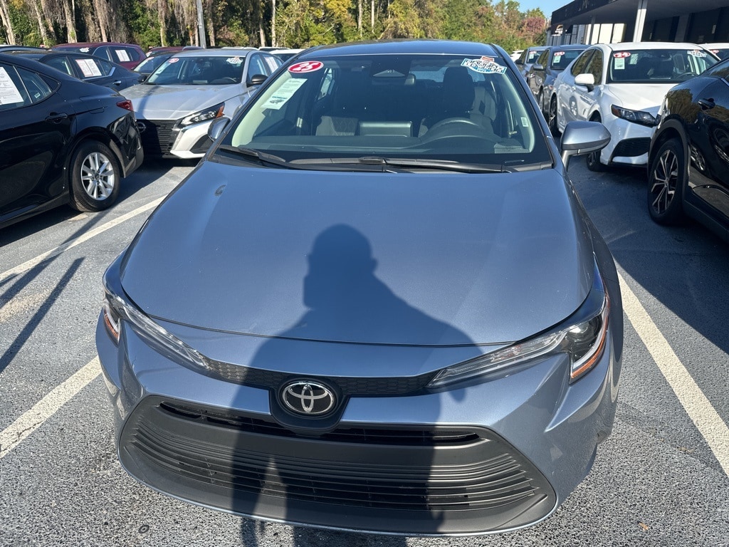 Thumbnail: 2025 Toyota Corolla - 2