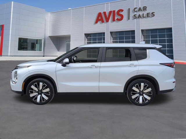 Thumbnail: 2025 Mitsubishi Outlander - 10
