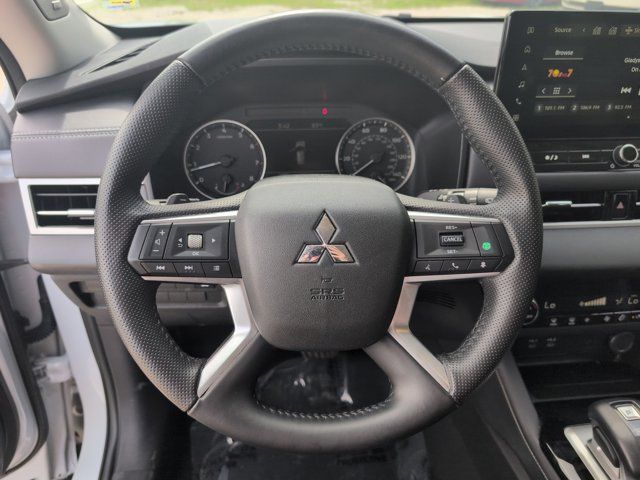 Thumbnail: 2025 Mitsubishi Outlander - 23