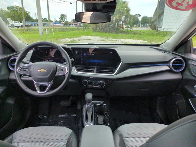 Thumbnail: 2025 Chevrolet Trax - 25