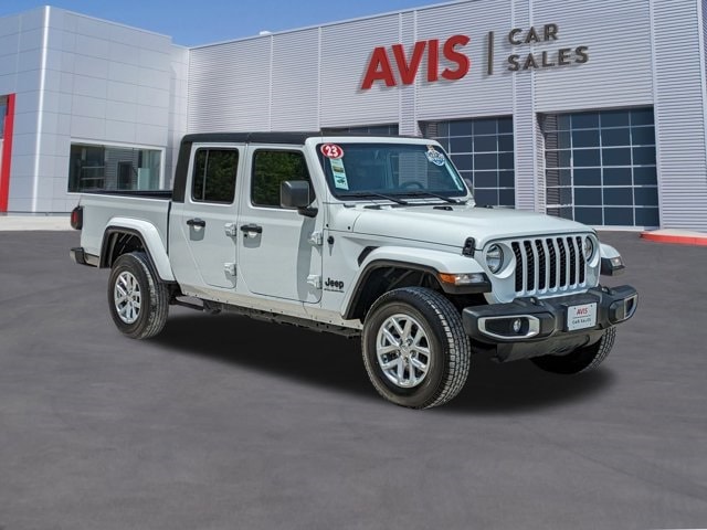 Thumbnail: 2023 Jeep Gladiator - 3