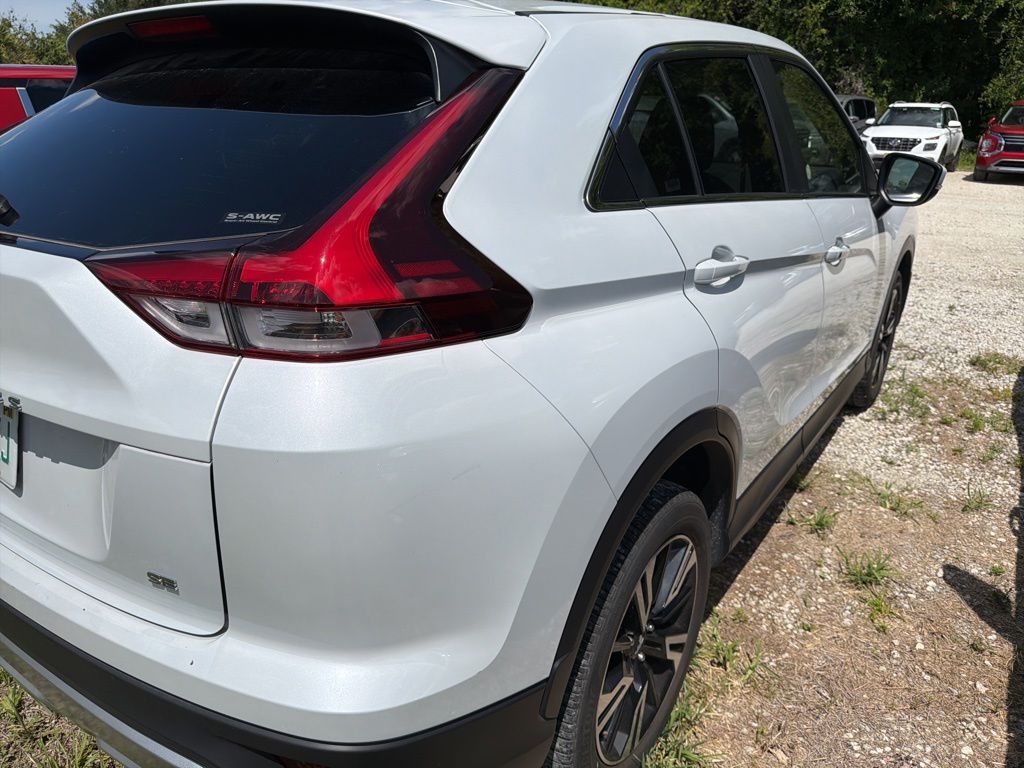 Thumbnail: 2025 Mitsubishi Eclipse Cross - 8