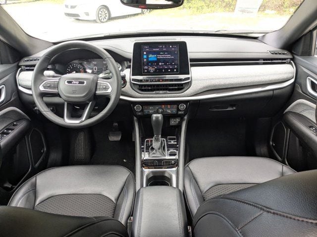 Thumbnail: 2025 Jeep Compass - 23