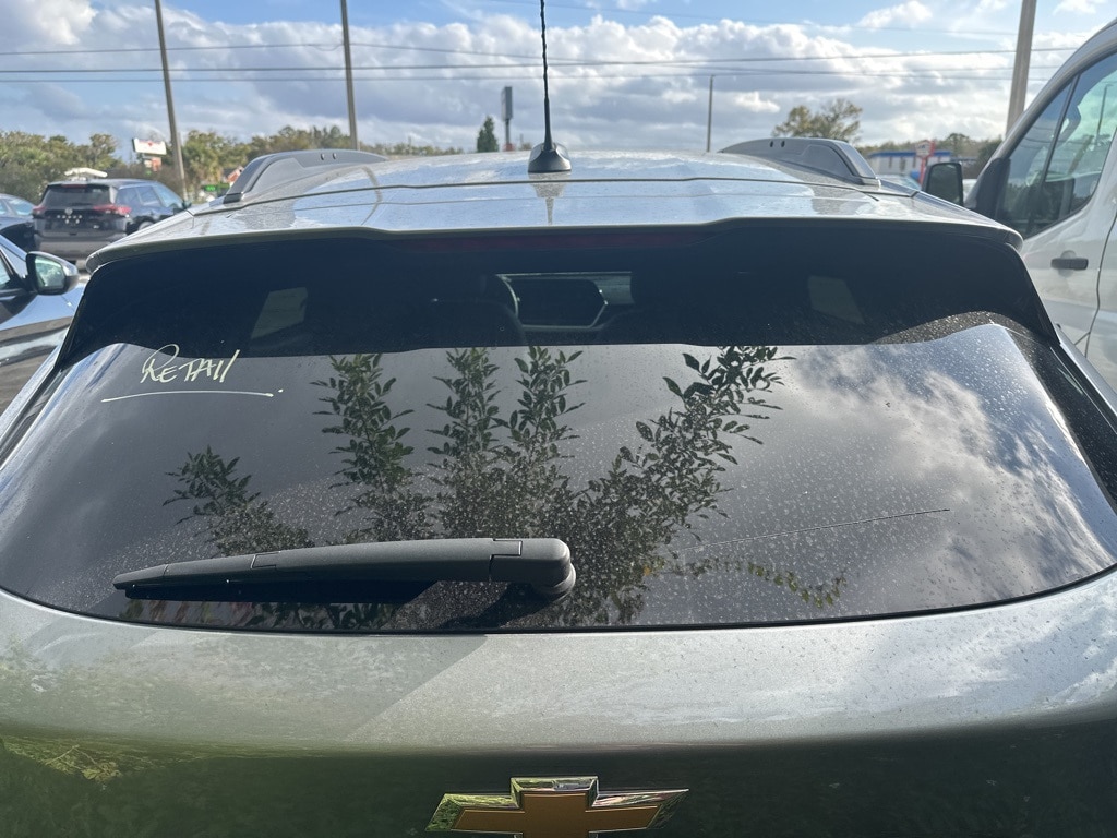 Thumbnail: 2025 Chevrolet Trax - 3