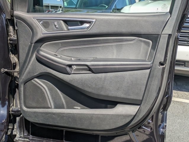 2022 Ford Edge Titanium 31