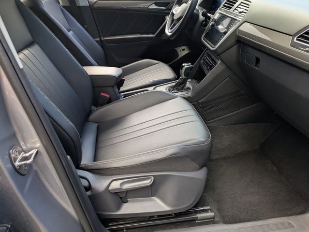 Thumbnail: 2024 Volkswagen Tiguan - 31