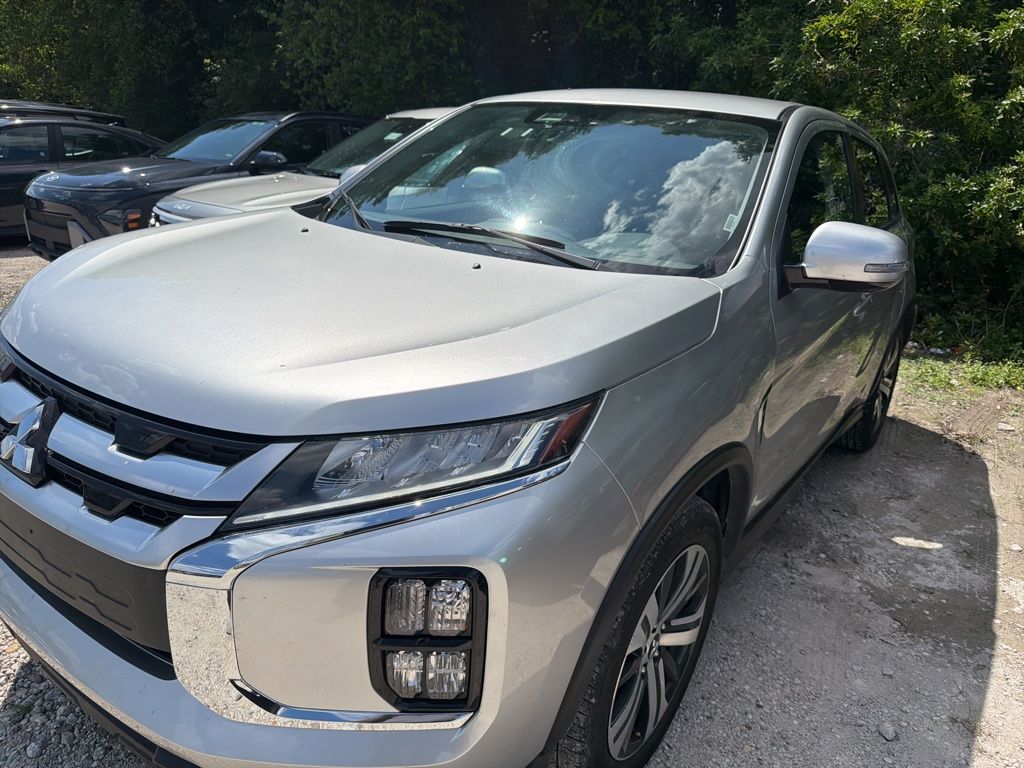2025 Mitsubishi Outlander Sport's photo