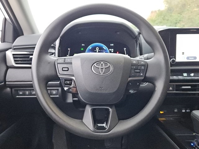 Thumbnail: 2025 Toyota Camry - 22