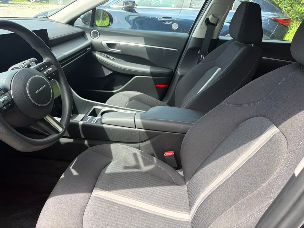 Thumbnail: 2025 Hyundai Sonata - 4