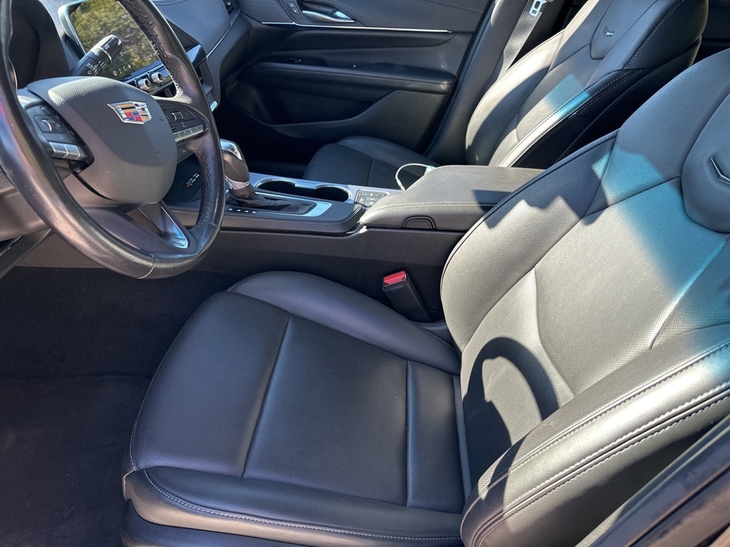 Thumbnail: 2024 Cadillac CT4 - 4