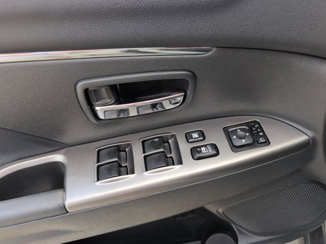 Thumbnail: 2025 Mitsubishi Outlander Sport - 13