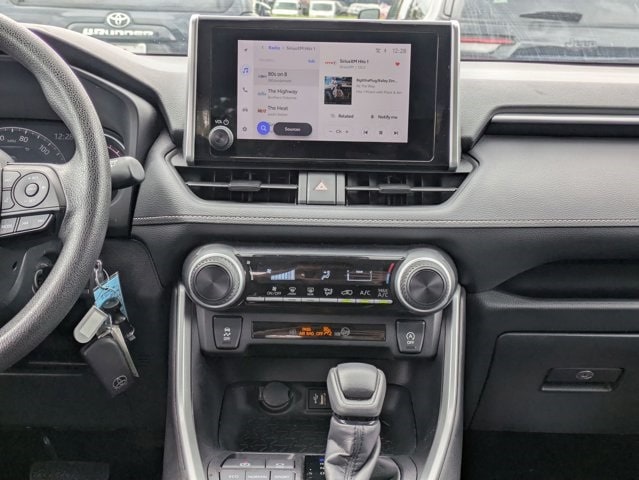 Thumbnail: 2024 Toyota RAV4 - 18