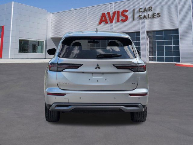 Thumbnail: 2025 Mitsubishi Outlander - 7