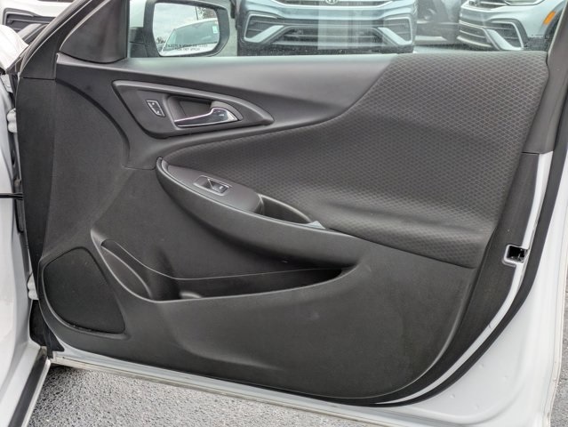 Thumbnail: 2023 Chevrolet Malibu - 27