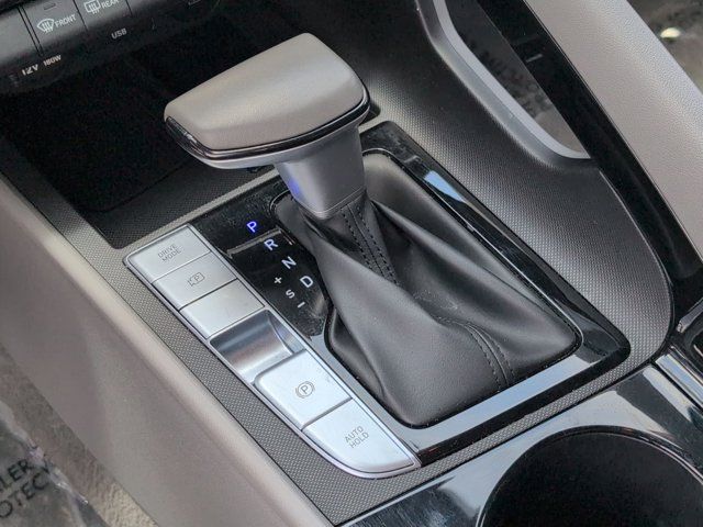Thumbnail: 2025 Hyundai Elantra - 19