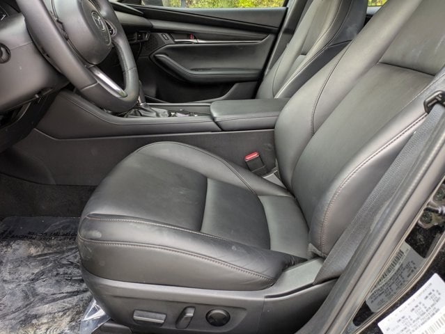 Thumbnail: 2025 Mazda Mazda3 - 17