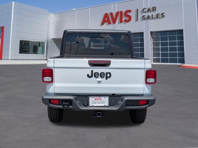 Thumbnail: 2023 Jeep Gladiator - 7
