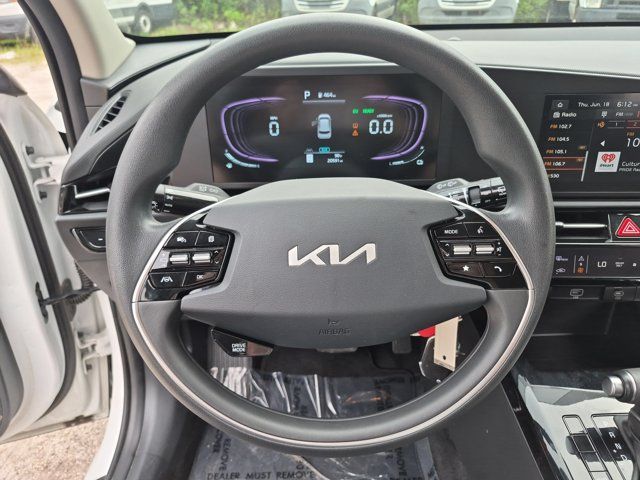 Thumbnail: 2025 Kia Niro - 22