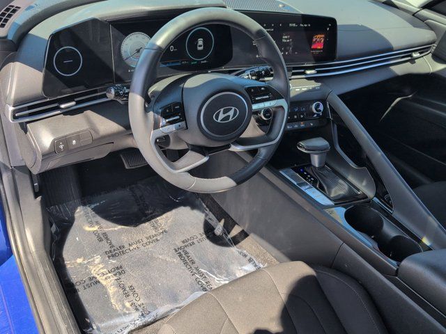 Thumbnail: 2025 Hyundai Elantra - 15