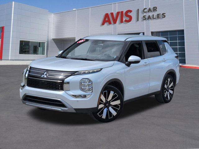 2025 Mitsubishi Outlander SE 2WD's photo
