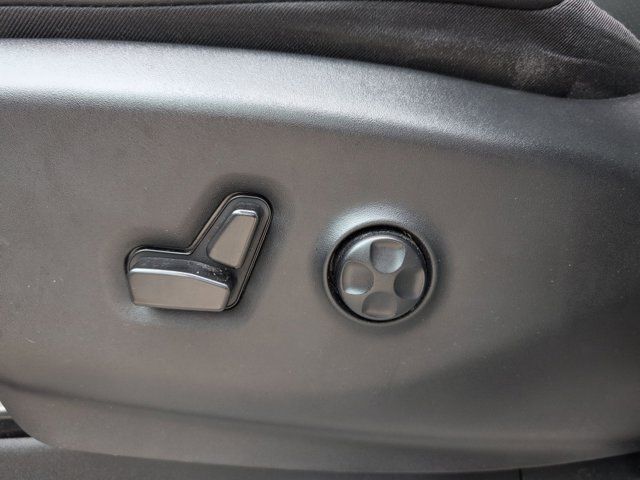 Thumbnail: 2024 Chrysler Pacifica - 14