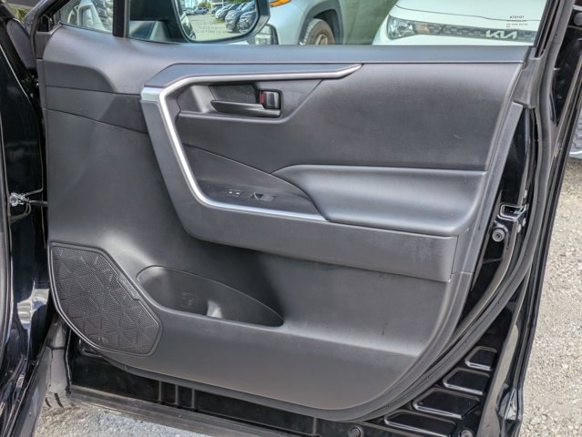 Thumbnail: 2024 Toyota RAV4 - 33