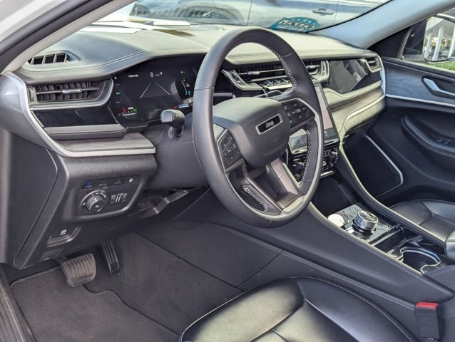 Thumbnail: 2023 Jeep Grand Cherokee - 15