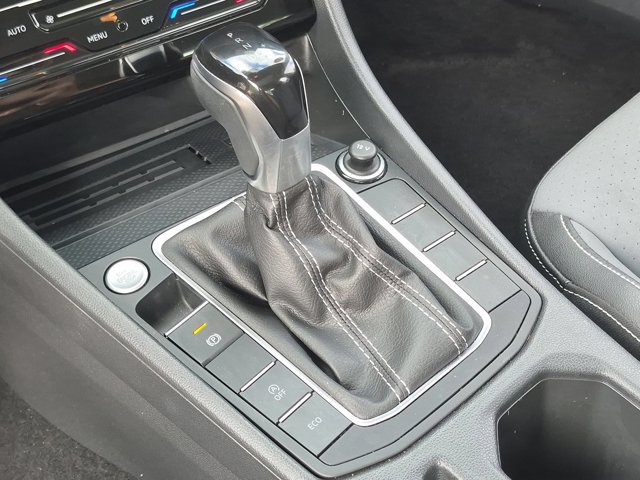 2025 Volkswagen Jetta SE - Photo 19