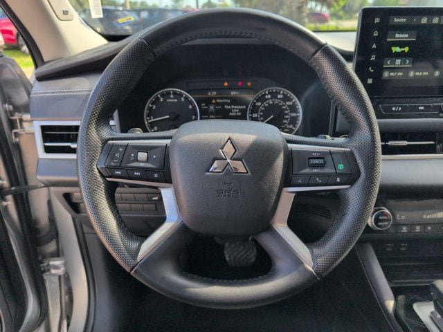 Thumbnail: 2025 Mitsubishi Outlander - 23