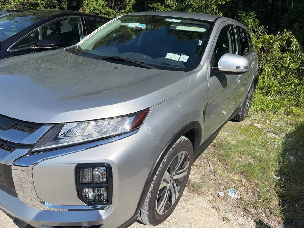 2025 Mitsubishi Outlander Sport's photo