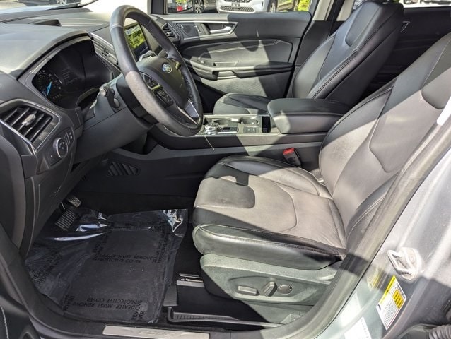 Thumbnail: 2022 Ford Edge - 16