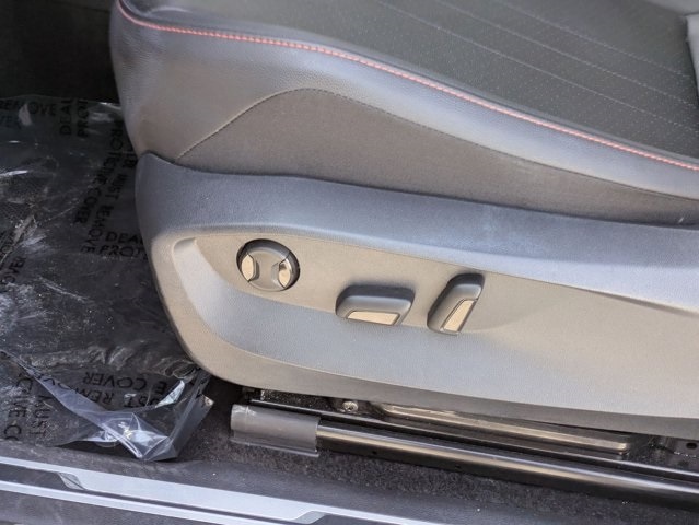 Thumbnail: 2024 Volkswagen Tiguan - 6