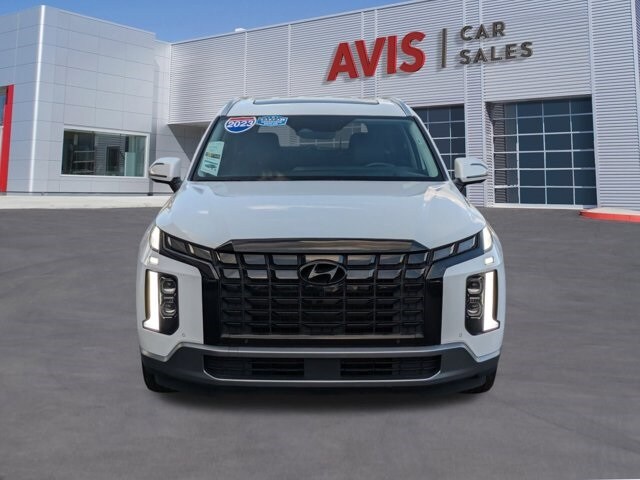 2023 Hyundai Palisade Limited photo 2