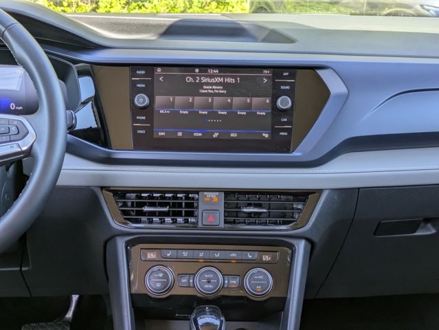 Thumbnail: 2024 Volkswagen Taos - 18