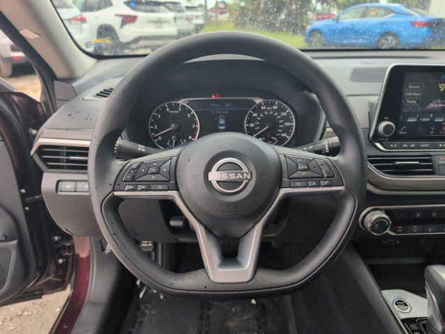 Thumbnail: 2025 Nissan Altima - 22