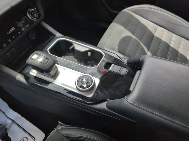 Thumbnail: 2025 Mitsubishi Outlander - 23