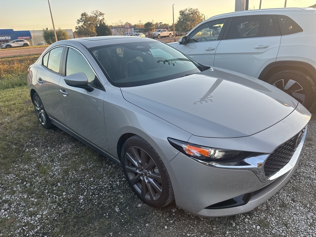 2025 Mazda Mazda3 Preferred's photo