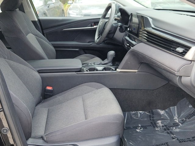 Thumbnail: 2025 Toyota Camry - 31