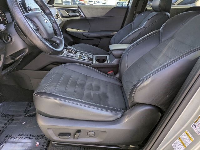 Thumbnail: 2024 Mitsubishi Outlander - 21