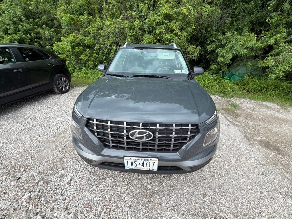Thumbnail: 2025 Hyundai Venue - 2