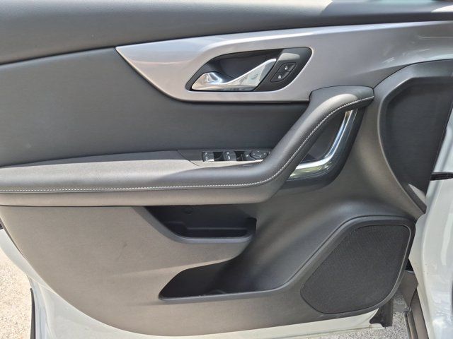 Thumbnail: 2025 Chevrolet Blazer - 11
