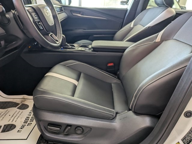 Thumbnail: 2025 Toyota Camry - 23