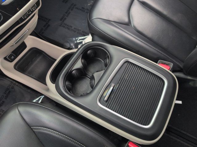 Thumbnail: 2023 Chrysler Pacifica - 23